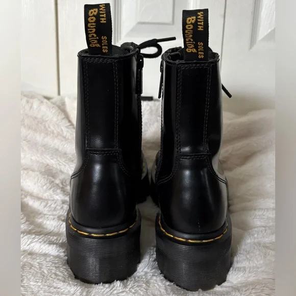 Dr. Martens Jadon Boot Smooth Leather Platforms | Mens 6 / Womens 7.5 | - Picture 4 of 10